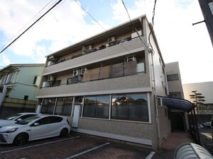 デラ高須外観写真