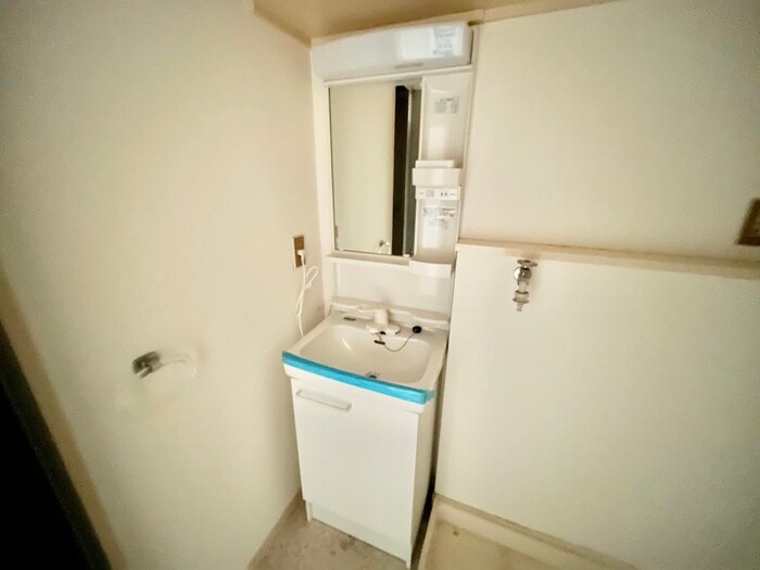 物件内観写真8　(洗面)