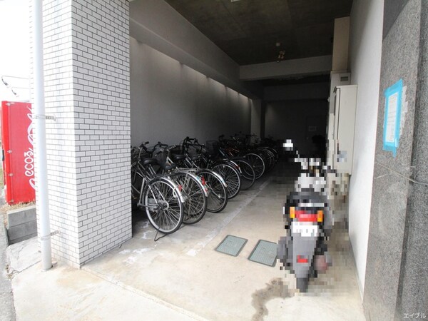 駐輪場