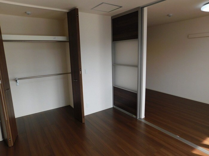 物件内観写真15　(収納)