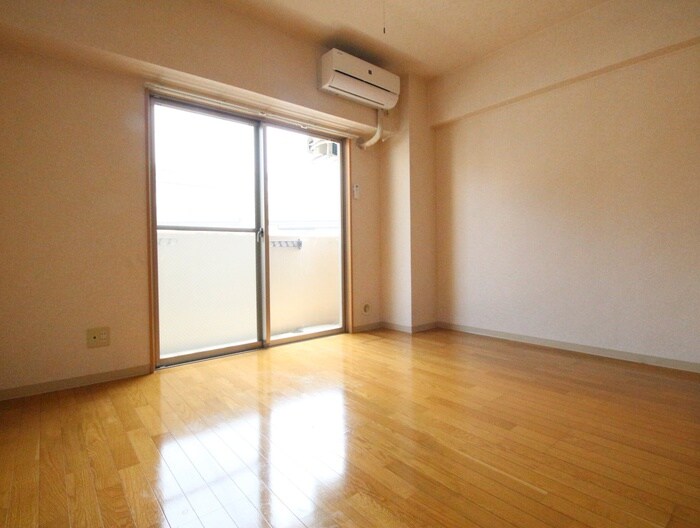 物件内観写真16　(室内からの展望)