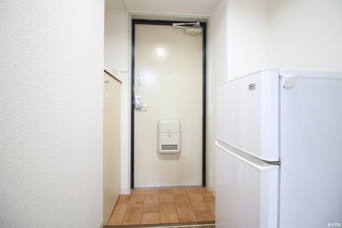 物件内観写真17　(玄関)