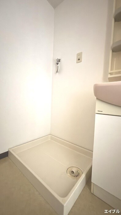 物件内観写真20　(洗濯機置場)