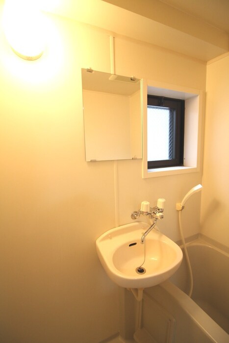 物件内観写真10　(洗面)