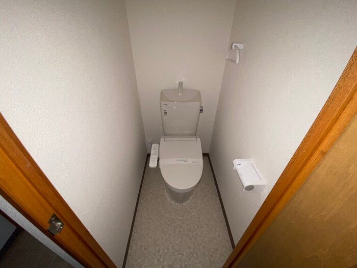 物件内観写真11　(トイレ)