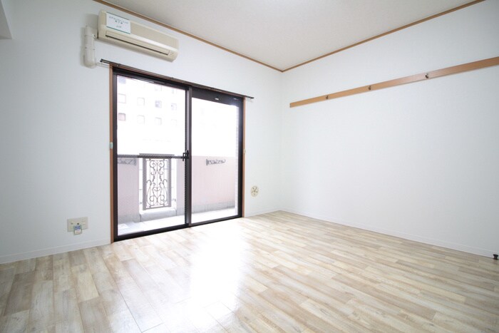 物件内観写真19　(居室)