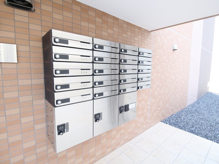 物件外観写真4　(建物設備)