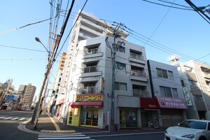 番匠ビル外観写真