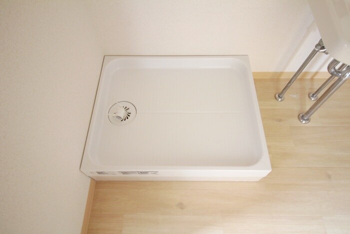 物件内観写真13　(洗濯機置場)