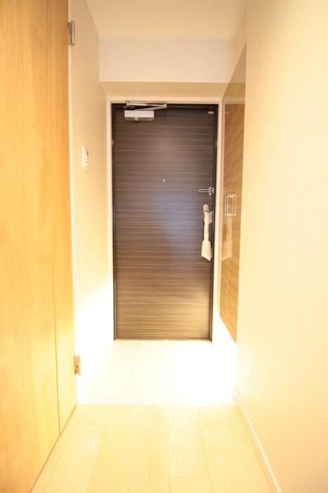 物件内観写真14　(玄関)