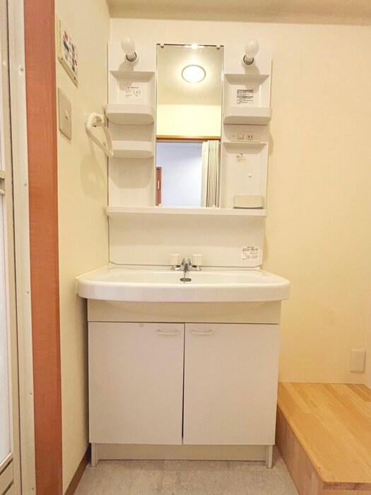 物件内観写真11　(洗面)