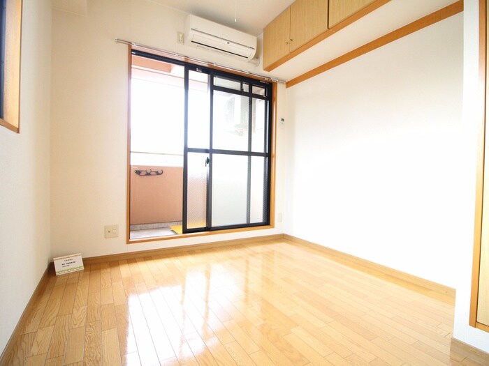 物件内観写真15　(室内からの展望)