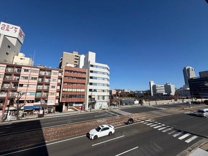 物件内観写真18　(室内からの展望)