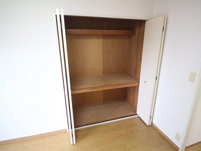 物件内観写真16　(収納)
