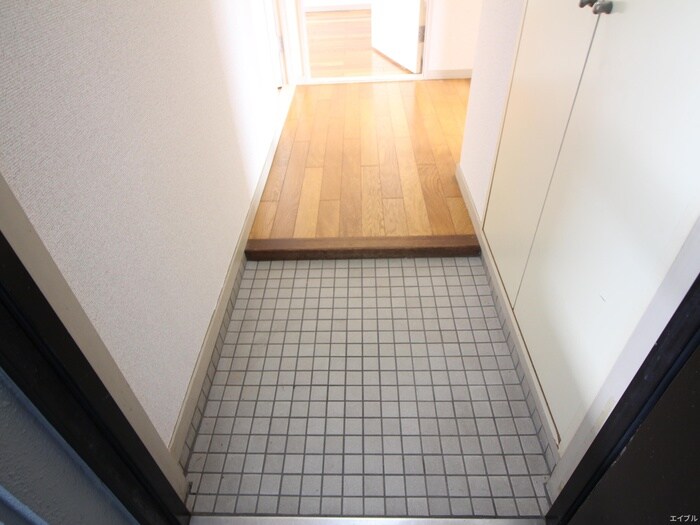 物件内観写真17　(玄関)