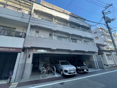 アスプロパラティ　８３外観写真
