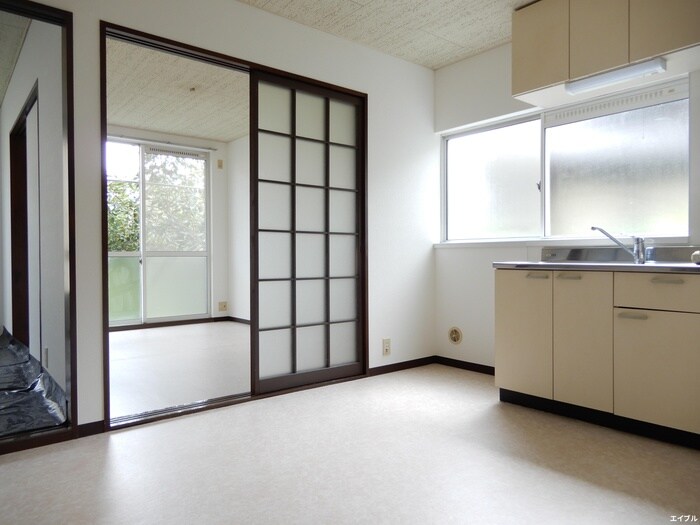 物件内観写真5　(居室)