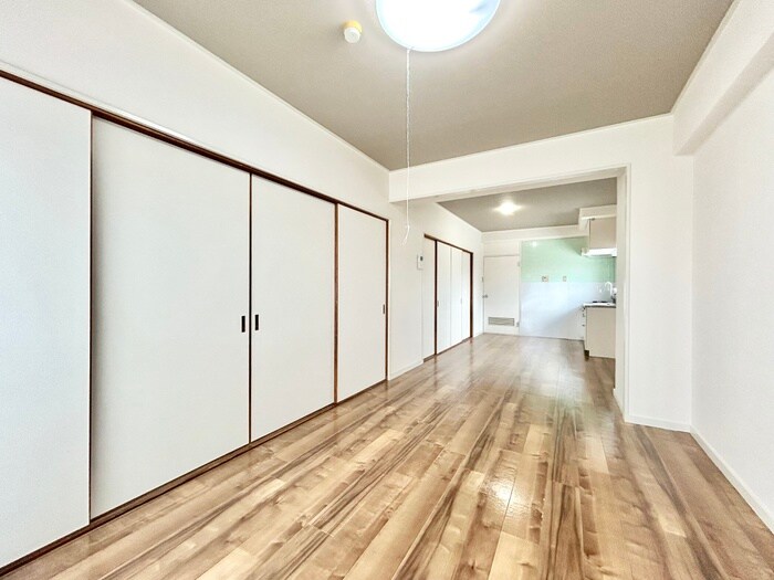 物件内観写真8　(居室)