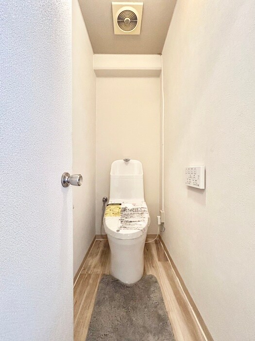 物件内観写真14　(トイレ)