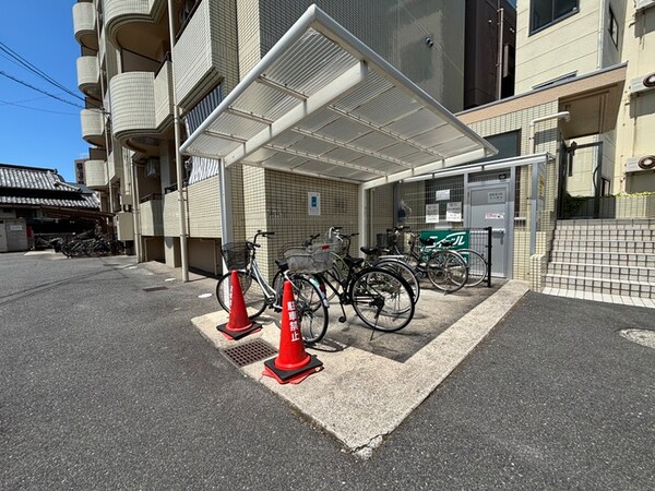 駐輪場