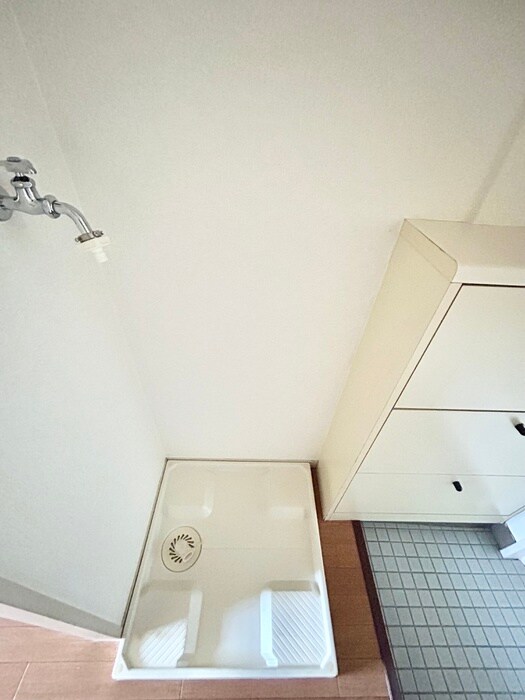 物件内観写真16　(洗濯機置場)