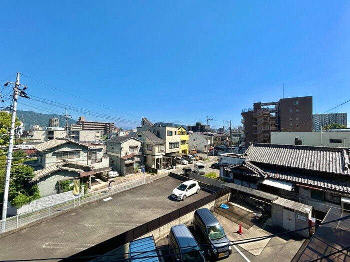 物件内観写真21　(室内からの展望)