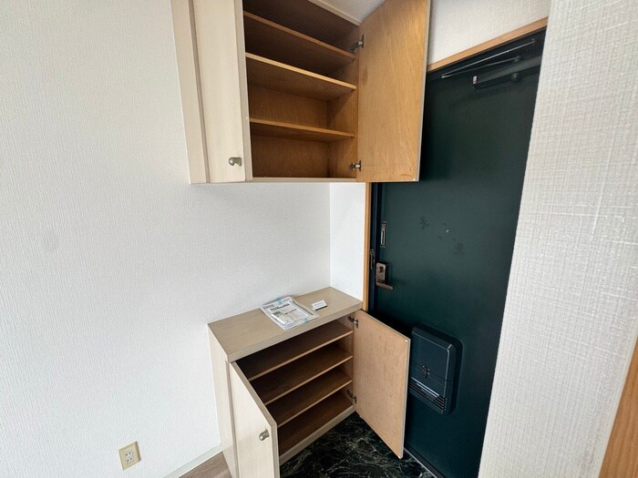 物件内観写真12　(靴箱)