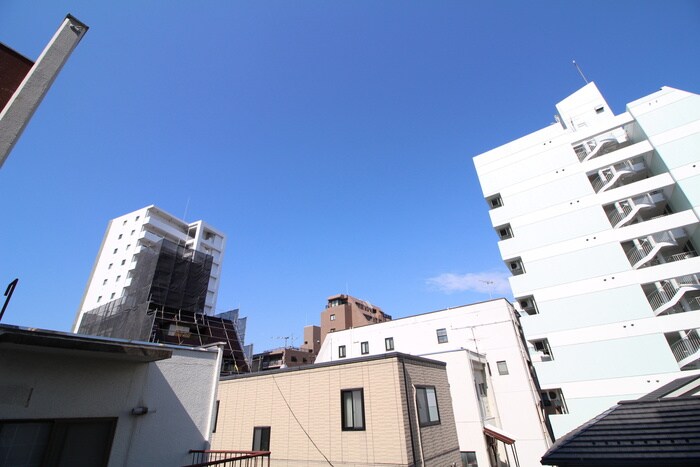 物件内観写真17　(室内からの展望)