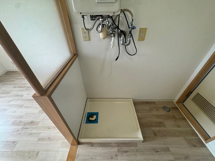 物件内観写真22　(洗濯機置場)
