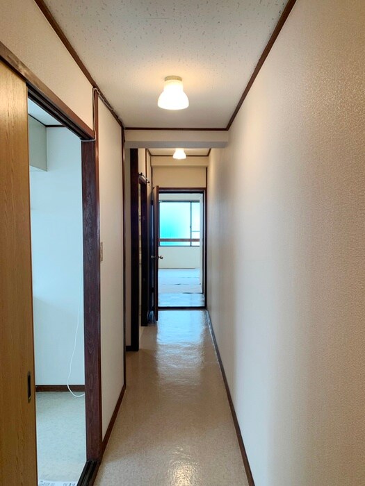 物件内観写真19　(廊下)