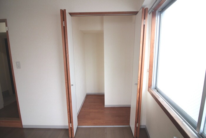 物件内観写真10　(収納)