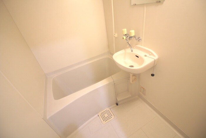 物件内観写真12　(バス／シャワールーム等)