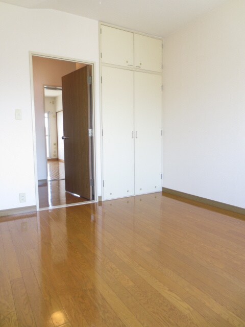 物件内観写真10　(居室)