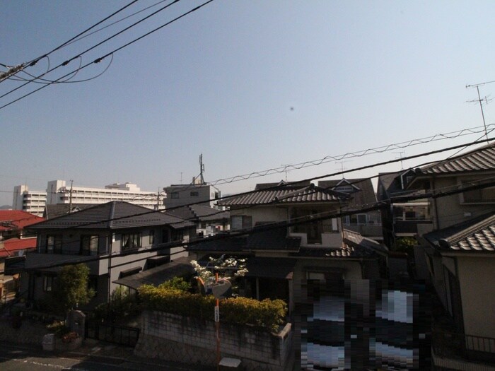 物件内観写真15　(室内からの展望)