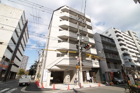 グランツ鶴見平和大通り外観写真