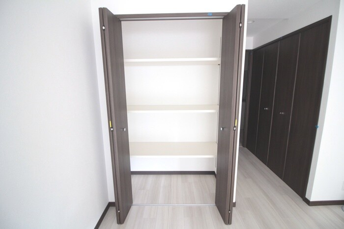 物件内観写真8　(収納)