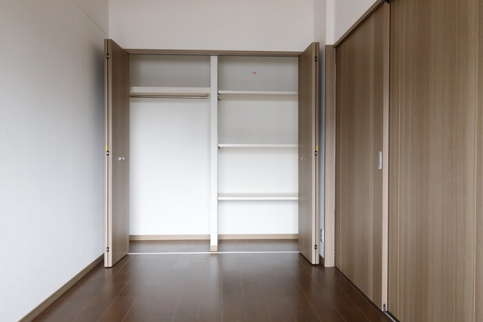 物件内観写真12　(収納)