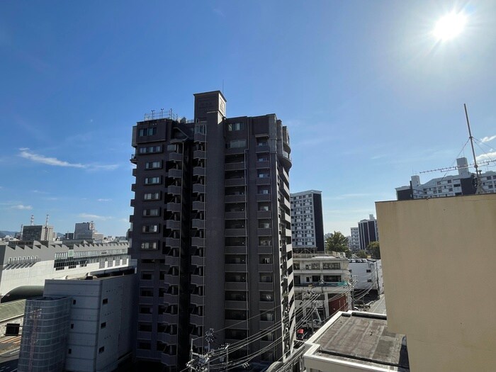 物件内観写真14　(室内からの展望)