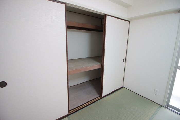 物件内観写真13　(収納)