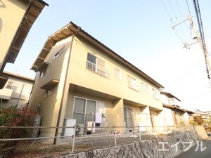 中越ハイツA棟外観写真