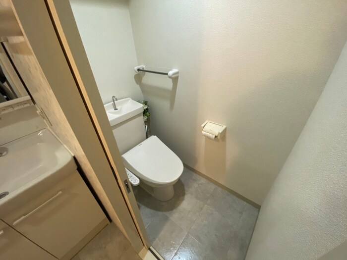 物件内観写真10　(トイレ)