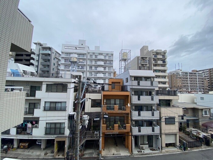 物件内観写真19　(室内からの展望)