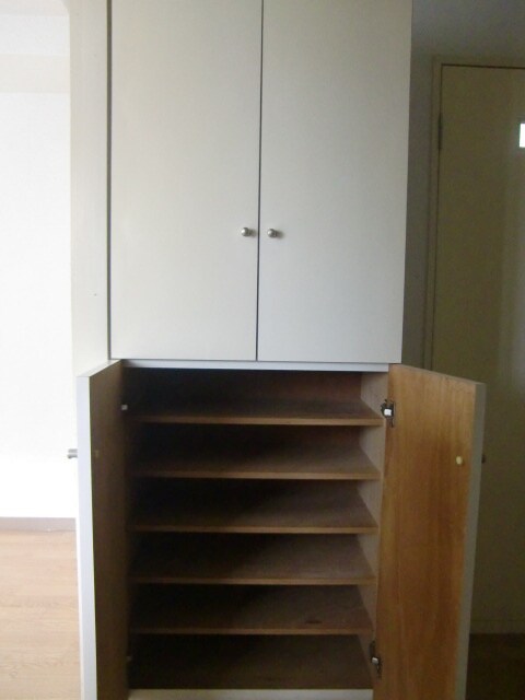 物件内観写真10　(靴箱)