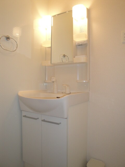 物件内観写真9　(洗面)