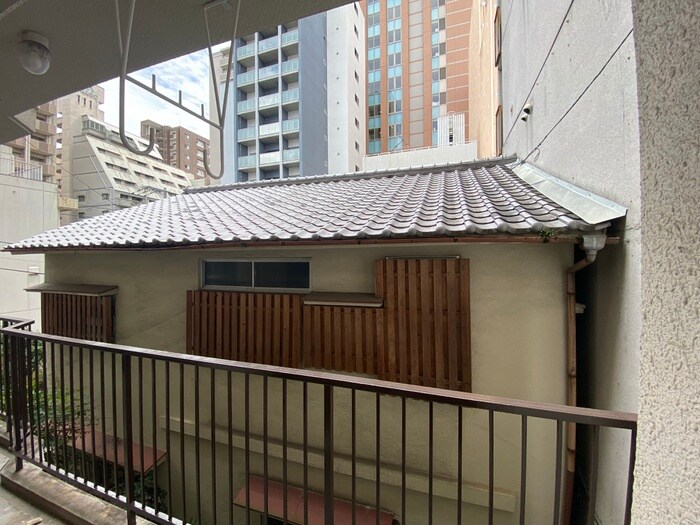 物件内観写真10　(室内からの展望)