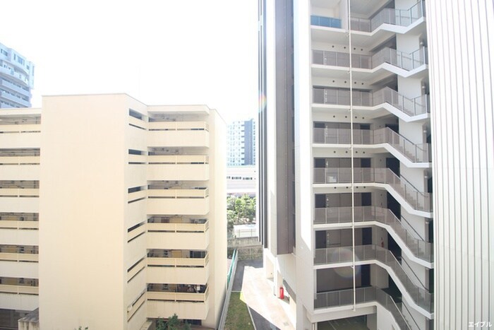 物件内観写真14　(室内からの展望)