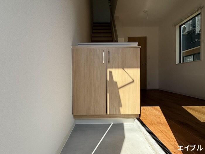 物件内観写真18　(玄関)