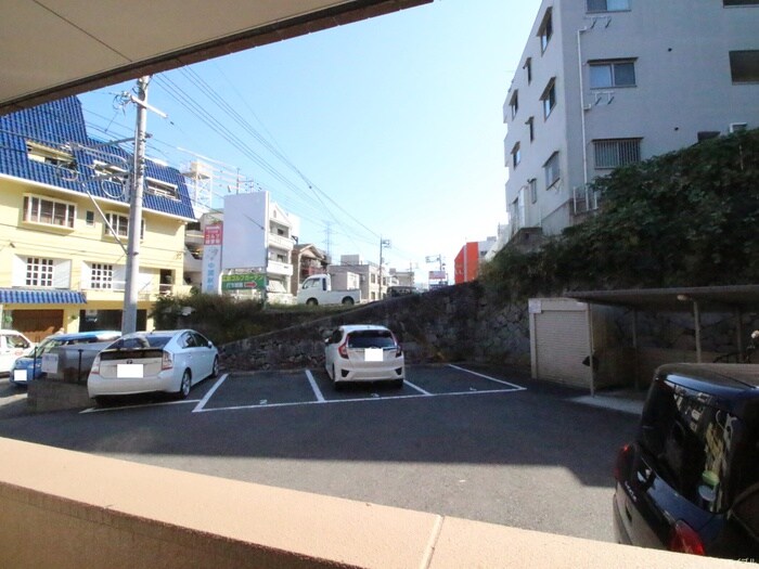 物件内観写真16　(室内からの展望)