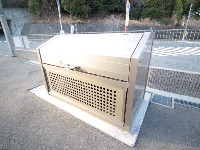 物件外観写真6　(建物設備)