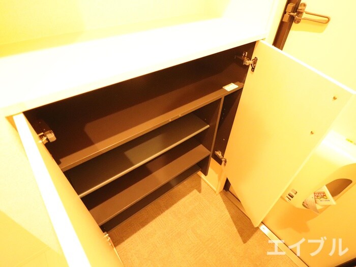 物件内観写真11　(靴箱)